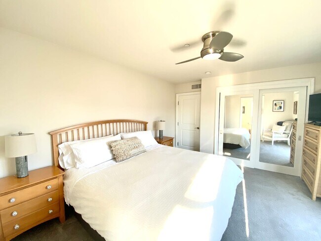 Building Photo - 3005 Strongs Dr