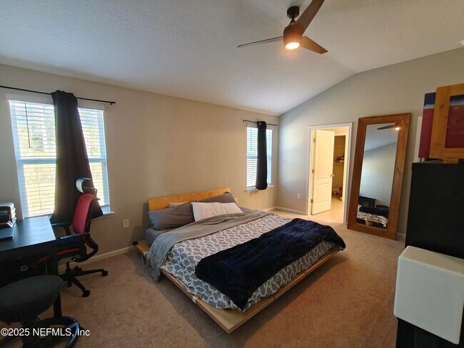 Building Photo - 70481 Winding River Dr