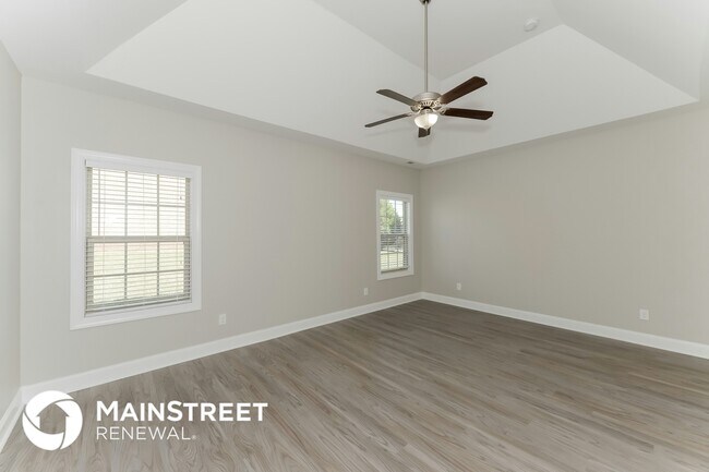 Building Photo - 3024 Honeysuckle Dr