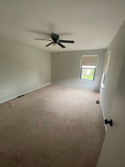 Building Photo - 32 E Oleander Dr