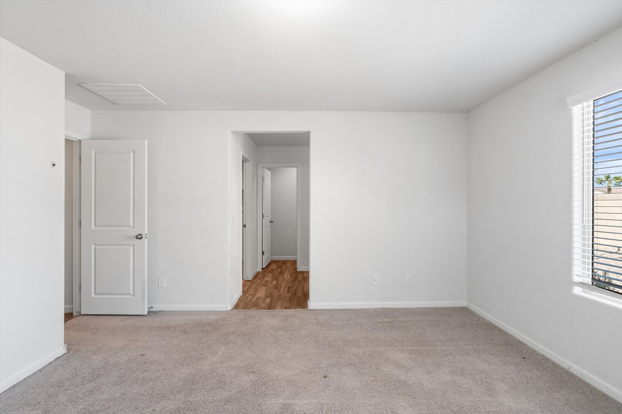 Building Photo - 2084 E Velvet Pl