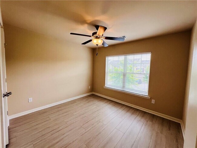 Building Photo - 1524 Brookmere Way