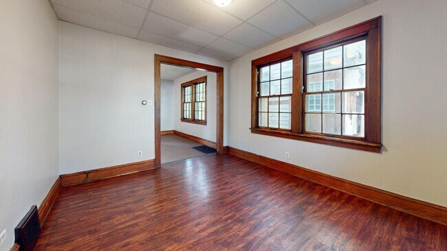 Building Photo - Akron 3 Bedroom Single Family Home