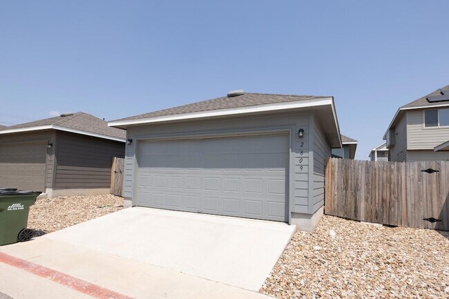 Building Photo - 2809 Seneca Path