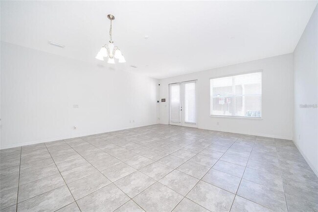 Building Photo - 11139 Hanlon Ter Aly