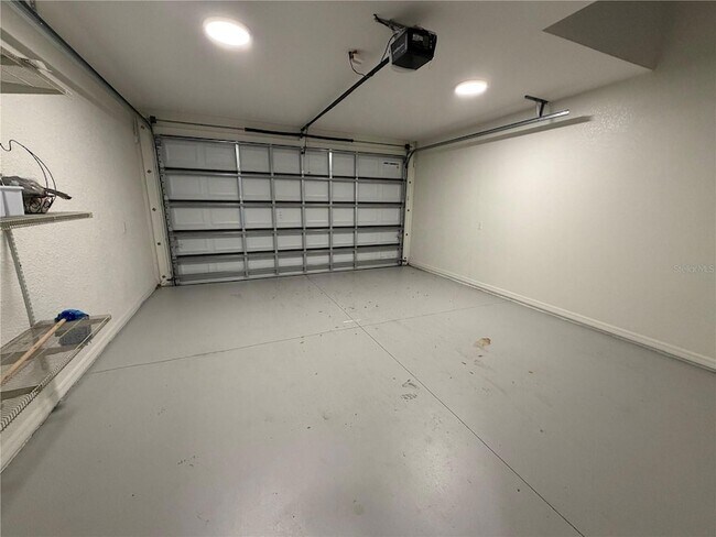 Building Photo - 4411 N Tampania Ave