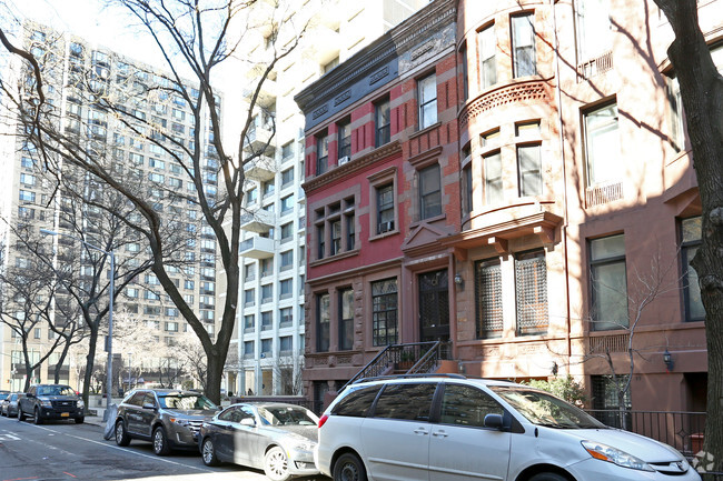 Building Photo - 502 East 88th Street