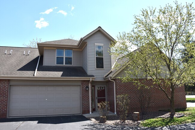 Building Photo - 13360 Fond du Lac Ave