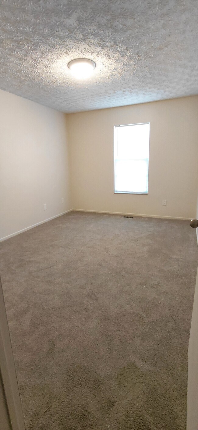 Building Photo - 2502 Thimbleberry Rd