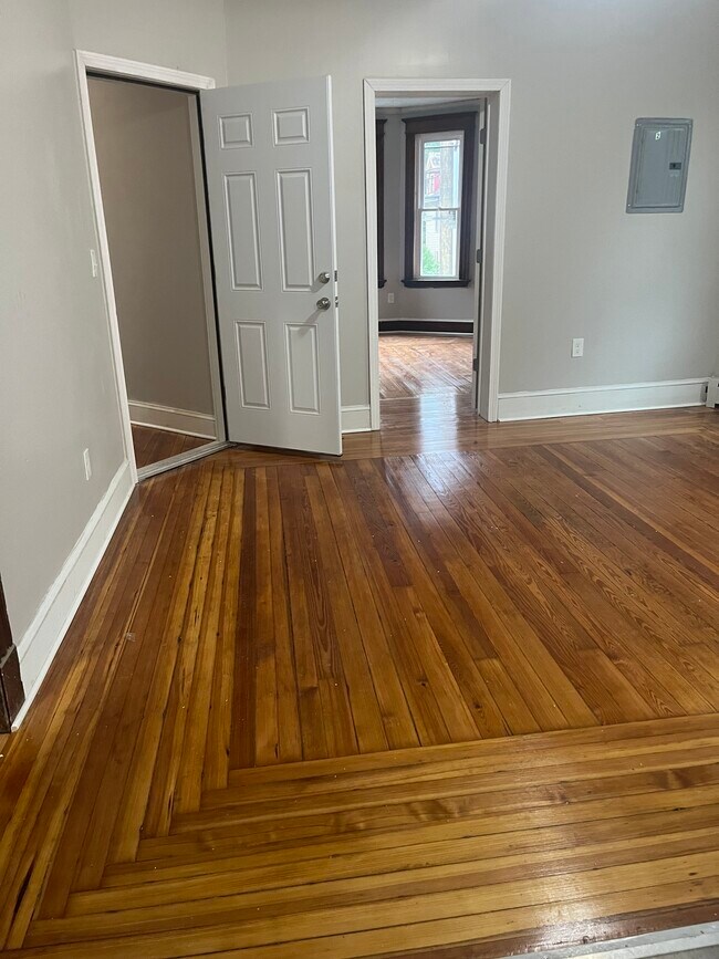 Building Photo - 89 Waterville St