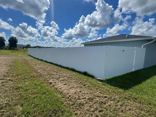 Building Photo - 1150 Norge Ct