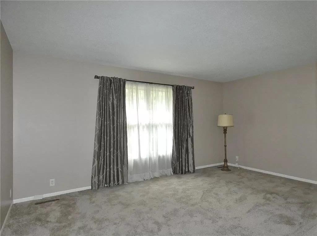 Living Room - 77 Brook Cir