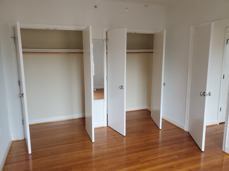 Building Photo - 3900 14th St NW