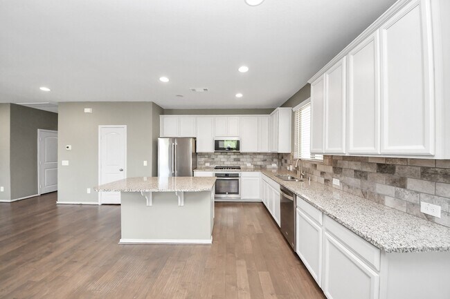 Building Photo - 1917 Barrel Oak Dr