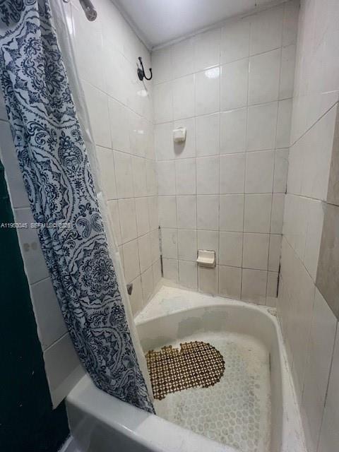 Building Photo - 740 NW 45th Ave