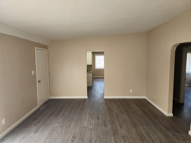 Building Photo - 696 Garfield Ave