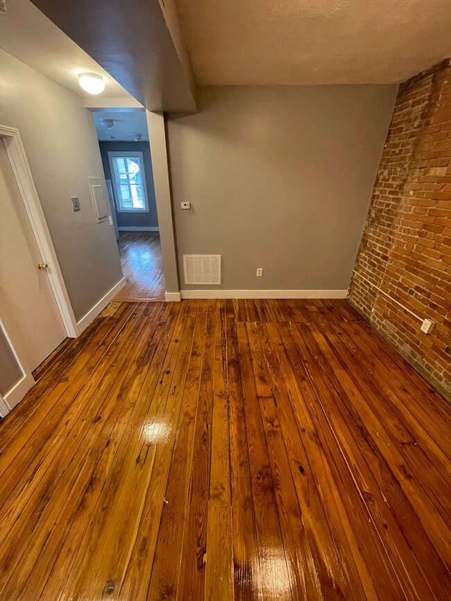Building Photo - 1277mas