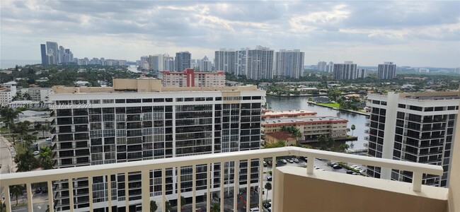 Building Photo - 1985 S Ocean Dr