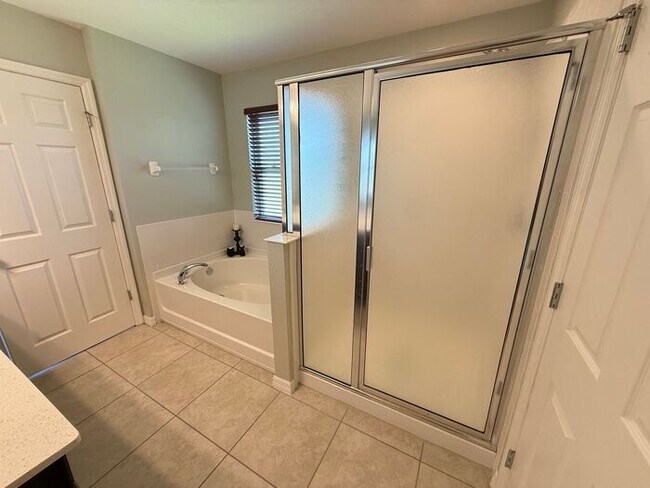 Building Photo - 5/3 Near Clermont -$500 OFF THE FIRST MONTH'S RENT