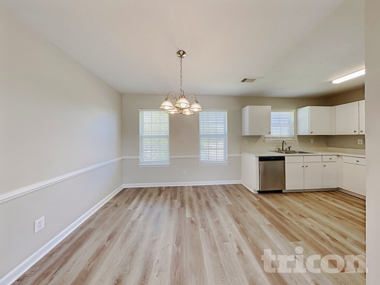 Building Photo - 1057 Misty Meadows Point