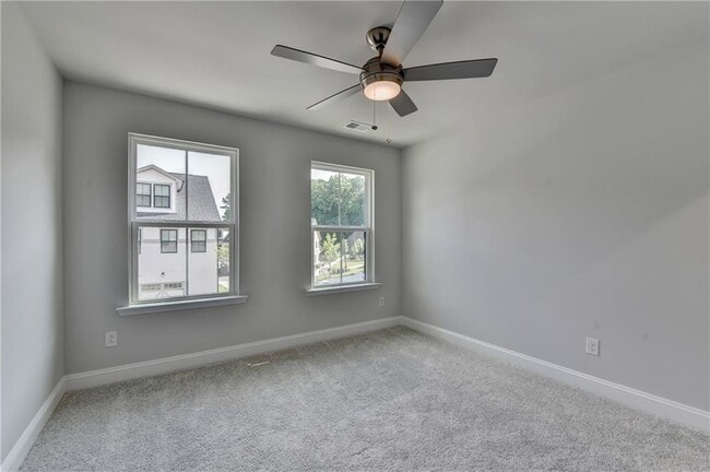 Building Photo - 400 Renwood Trl