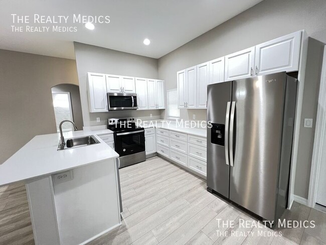 Building Photo - Lovely BRAND NEW 3 Bedroom, 2 Bathroom Hom...