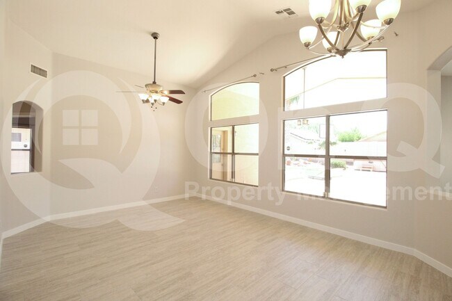 Building Photo - 22633 N Hance Blvd