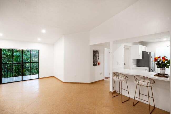 Building Photo - 927 N E St