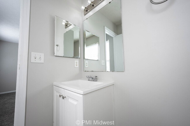 Building Photo - "Spacious 4-Bedroom Gem on Pillory Drive w...
