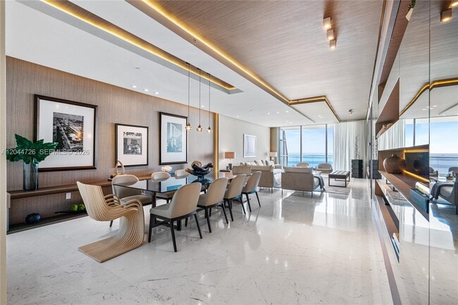 Building Photo - 9349 Collins Ave
