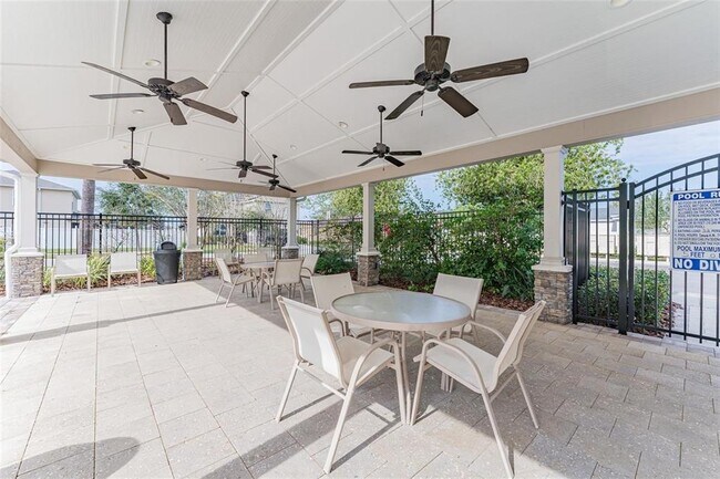 Building Photo - 10405 Laguna Plains Dr