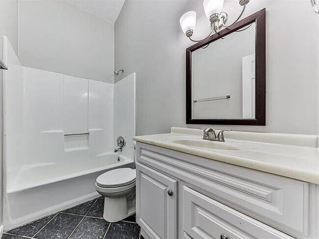 Building Photo - 1400 Boxwood Trce NW