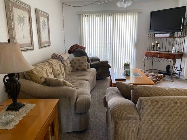 Building Photo - Winter and Summer 1BR WaterFront Vacation Condo Fully Furnished, UTILITIES INCLUDED Available 12/...