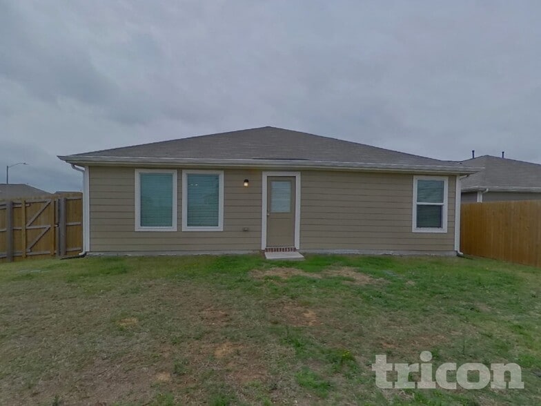 Building Photo - 2500 Bunkerton Dr