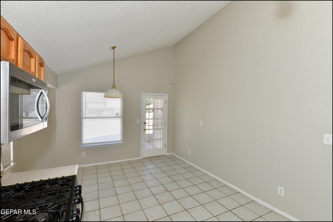 Building Photo - 12257 Robert Dahl Dr