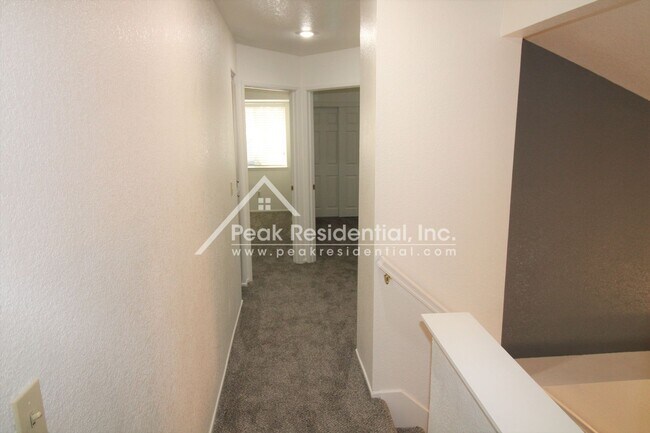 Building Photo - 2641 Decker Way