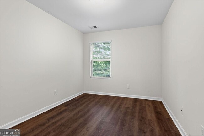 Building Photo - 3122 Meadowstone Ln SW
