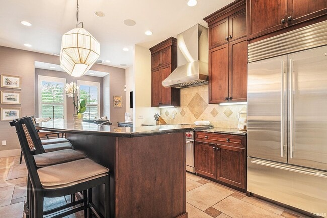 Building Photo - 112 S Niles Ave