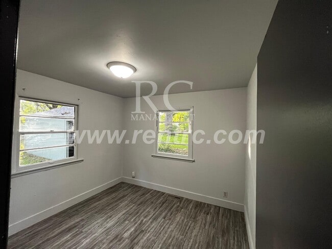 Building Photo - 218 Tennessee-