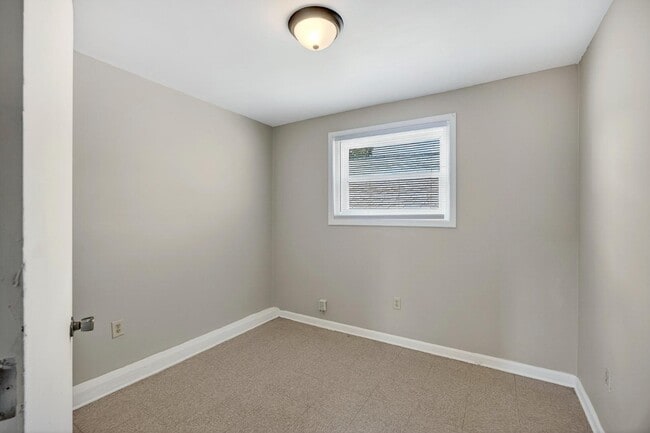 Building Photo - 129 Congress St