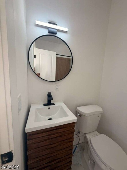 Building Photo - 69 Brookdale Ave