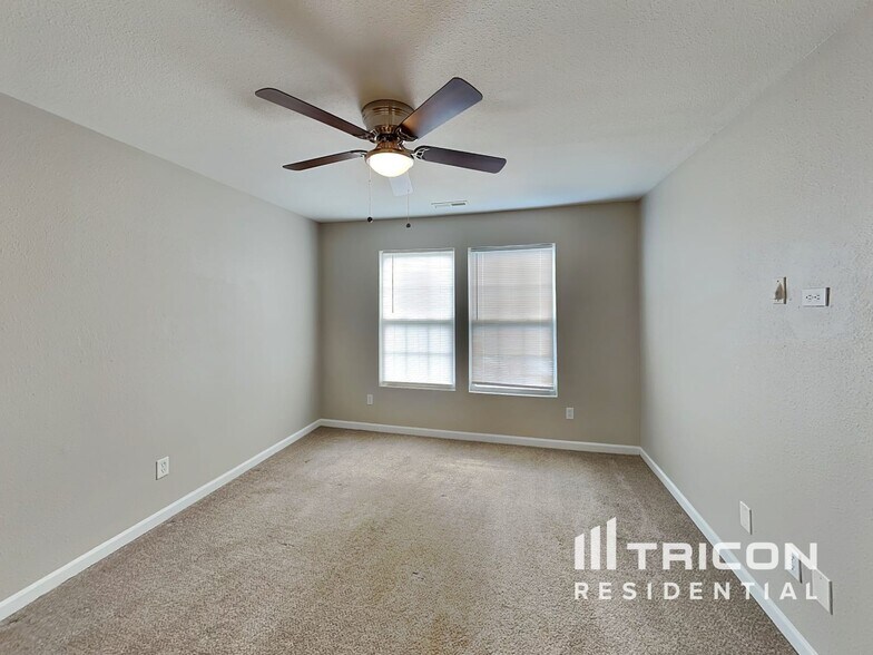 Building Photo - 3935 Kellybrook Dr
