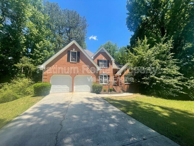 Primary Photo - 120 Colonnade Ave SW