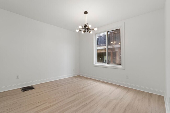 Building Photo - 5708-5710 Weldin