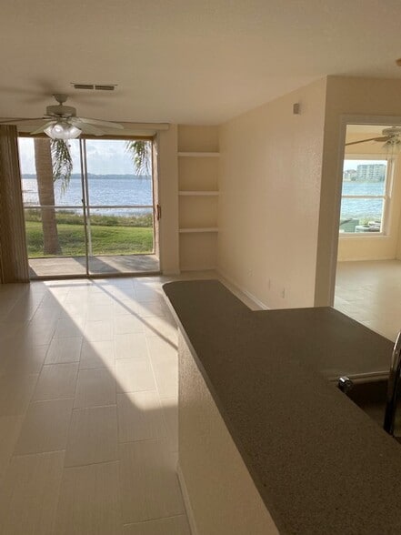 Building Photo - 7618 Pissarro Dr