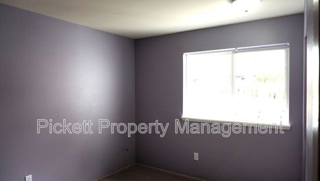 Building Photo - 12949 Granite Ln NW