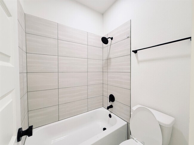 Building Photo - 16575 Oasis Glade Dr