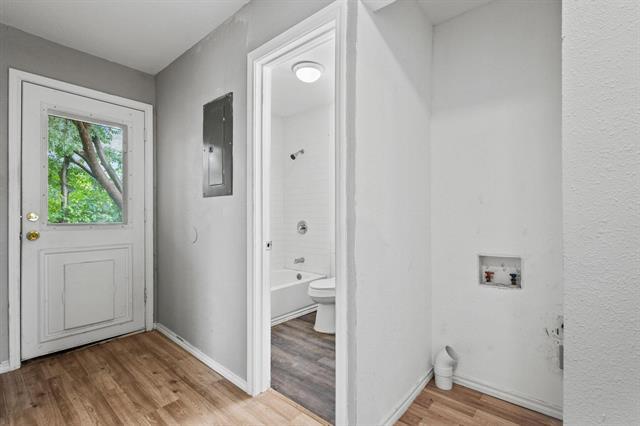 Building Photo - 701 W Hull St