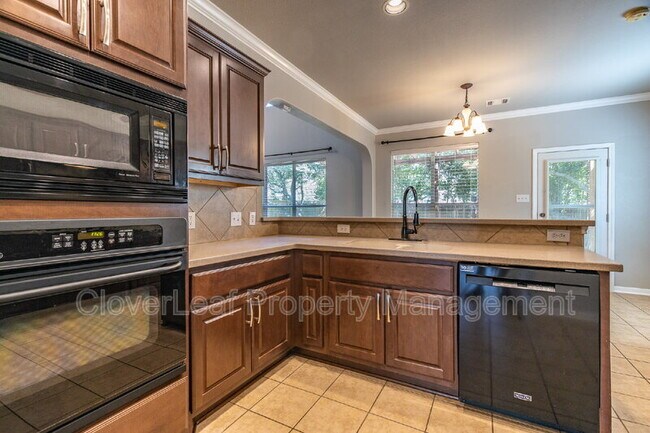 Building Photo - 9107 Los Sonoma Rio