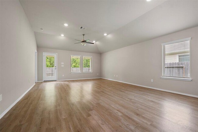Building Photo - 513 Bonnerville Ln